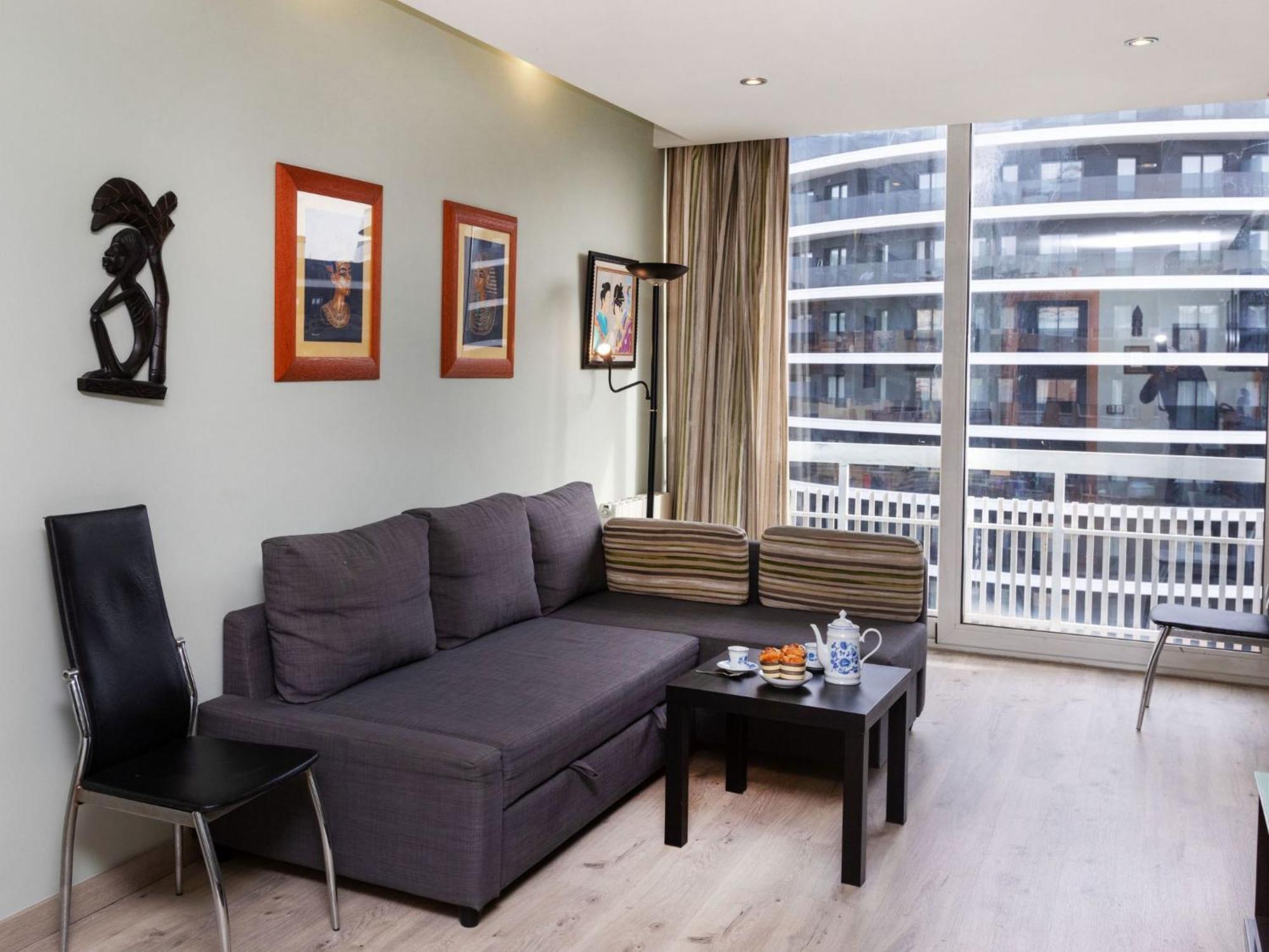 Apartment Sants-Montjuic Rambla Badal By Interhome บาร์เซโลนา ภายนอก รูปภาพ